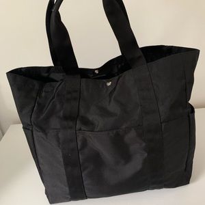 Taikan Sherpa Bag